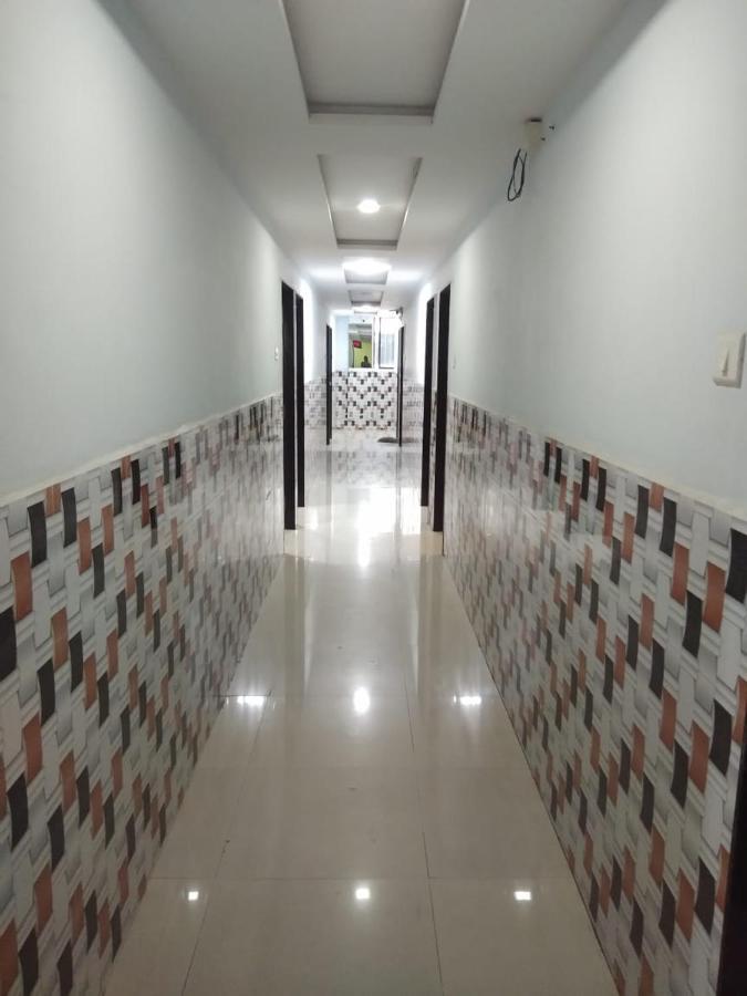 Hotel Shree Krishna Ahmedabad Exterior photo